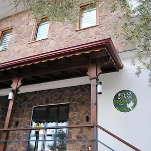 Beyaz Otel